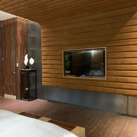 Aquarius Motel Taichung Esterno foto