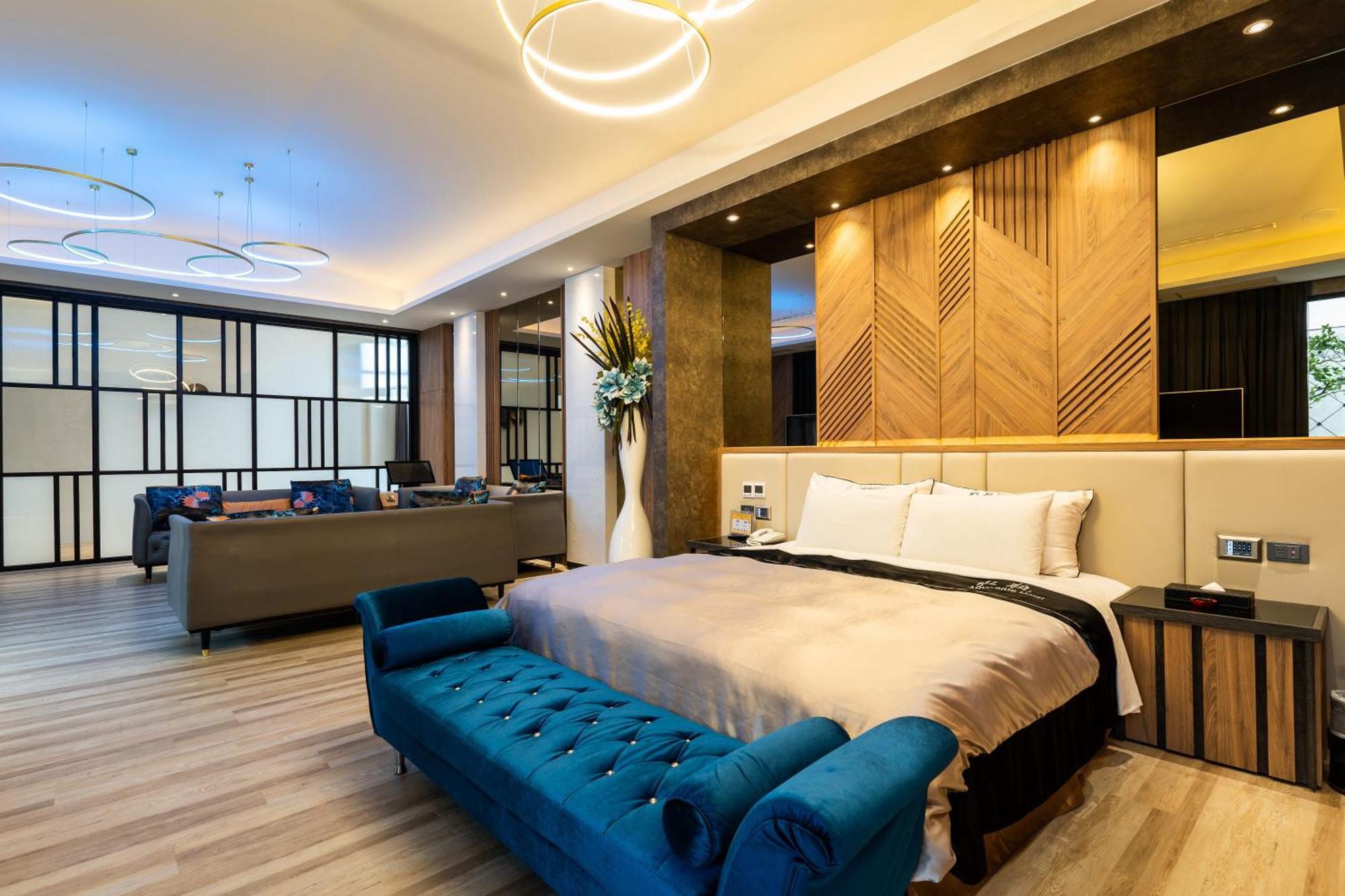Aquarius Motel Taichung Esterno foto