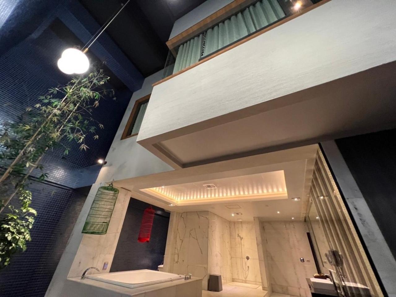 Aquarius Motel Taichung Esterno foto